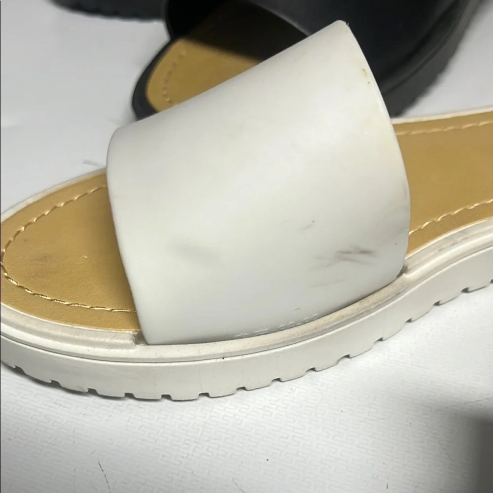 Set of 2 Black and White Slide Sandals - Picture 2 of 5